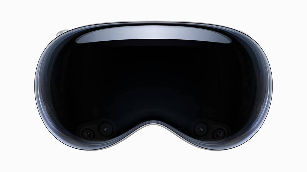 Apple Vision Pro: A Journey into the Future of Visual Technologies
